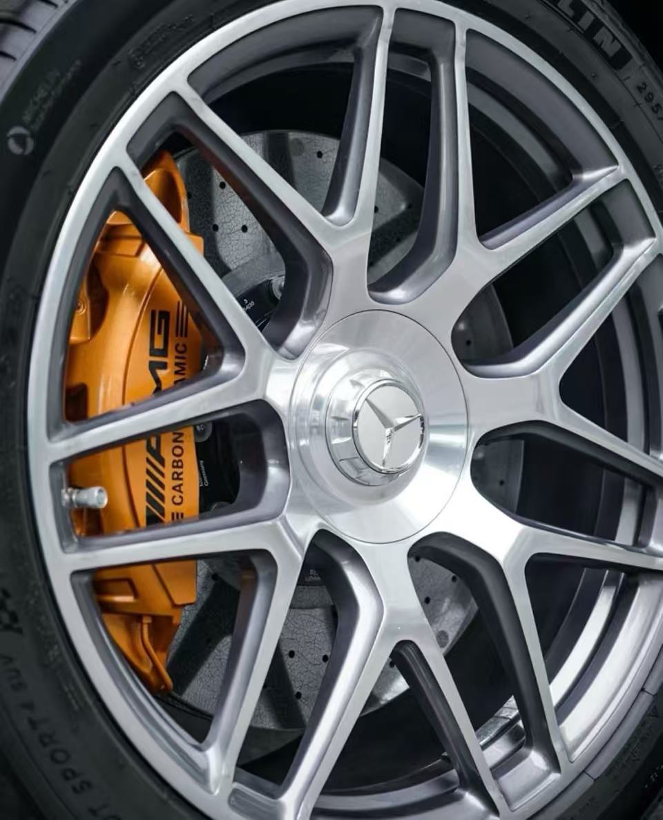 Installed rotor behind a silver wheel